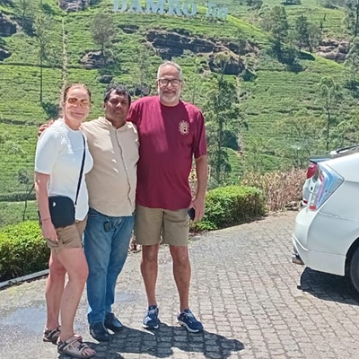 Ancient columns icon